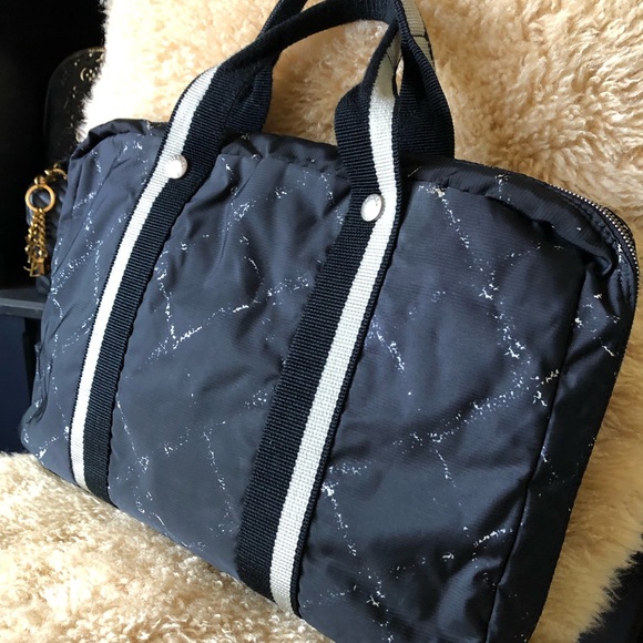 💕ONE DAY SALE! Beautiful Auth Chanel Bag!💗 - Picture 2 of 6